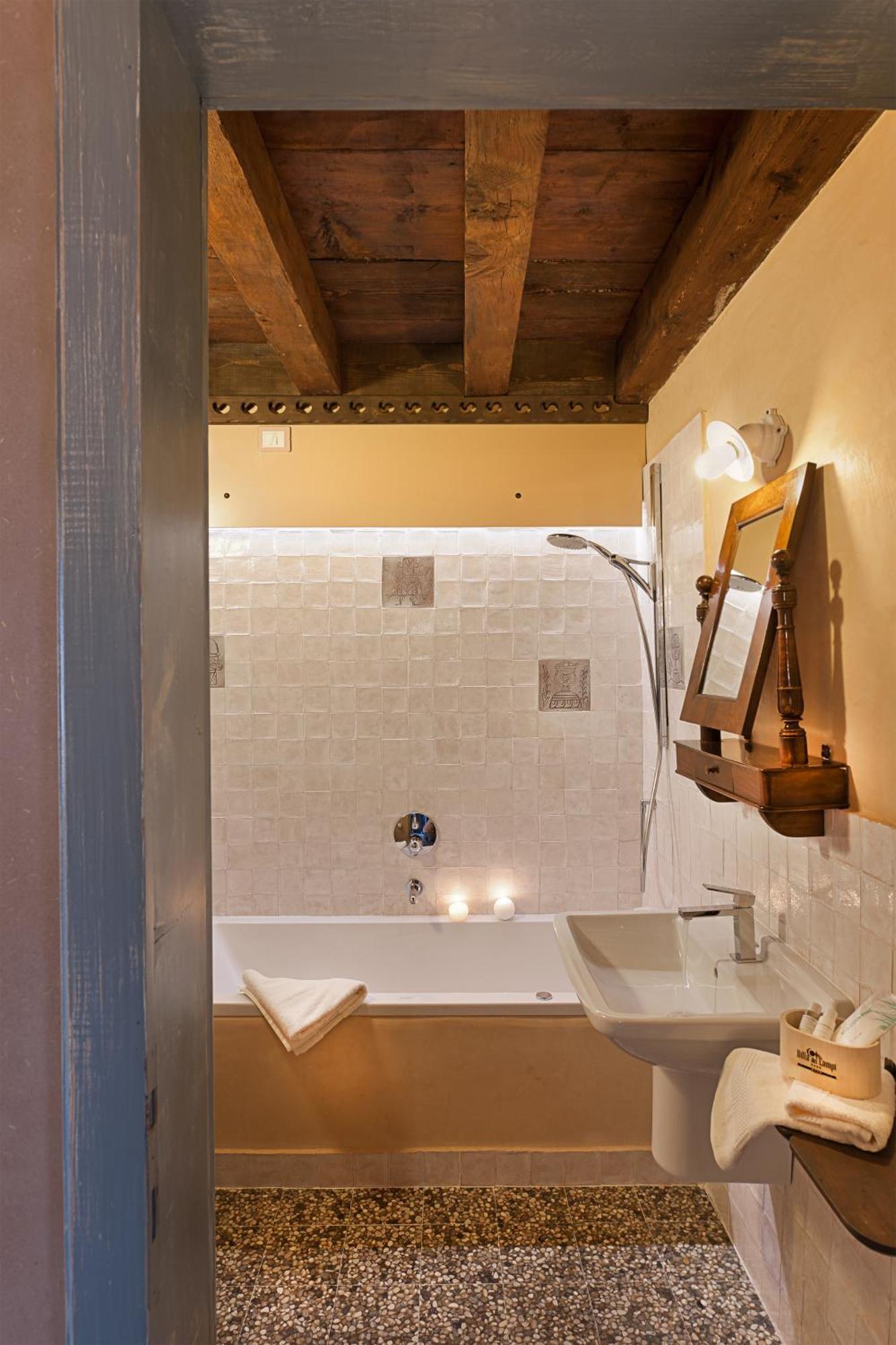 Boutique Hotel Villa Dei Campi Гавардо Екстериор снимка