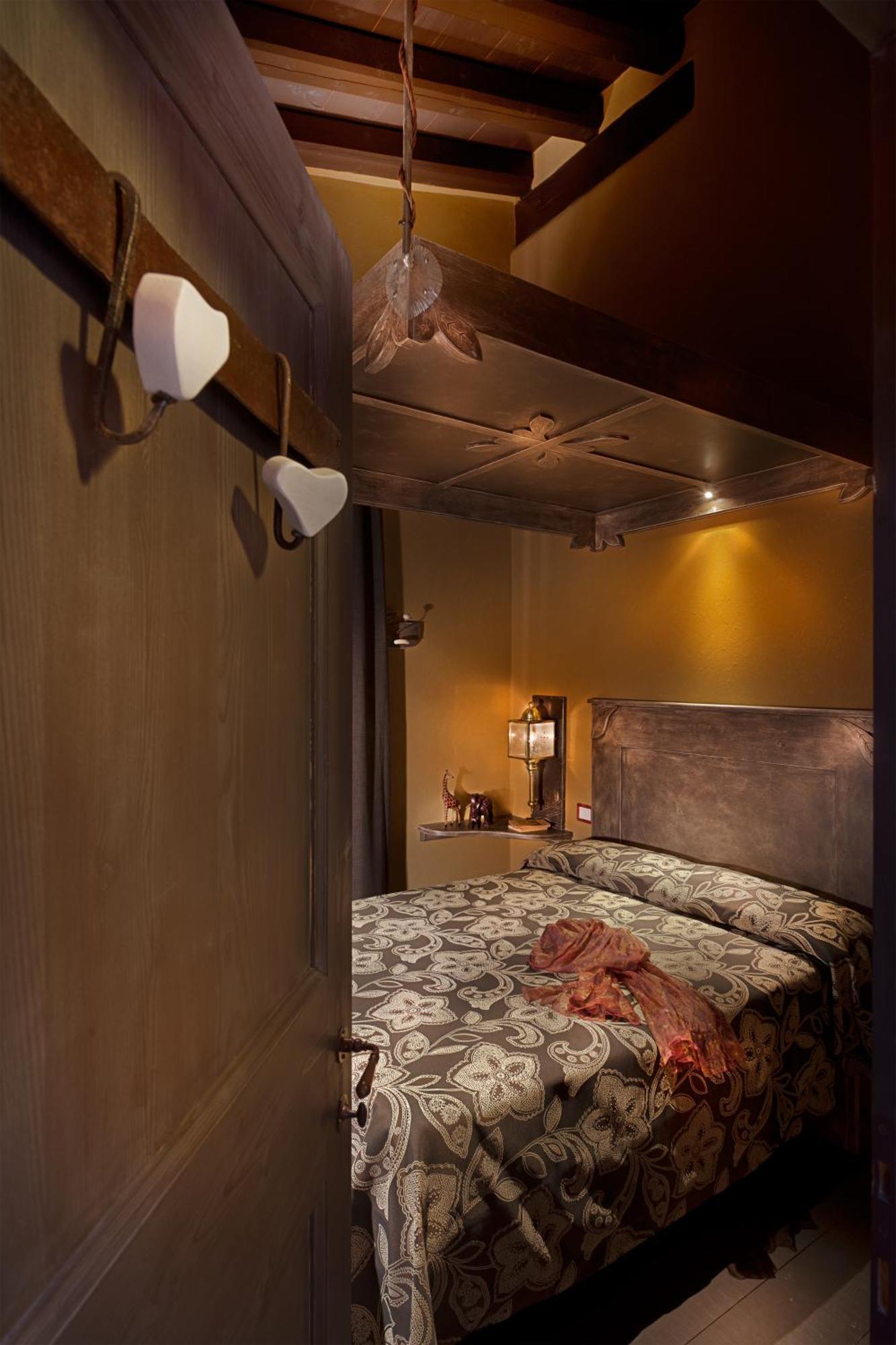 Boutique Hotel Villa Dei Campi Гавардо Екстериор снимка