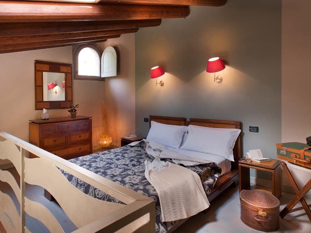 Boutique Hotel Villa Dei Campi Гавардо Екстериор снимка